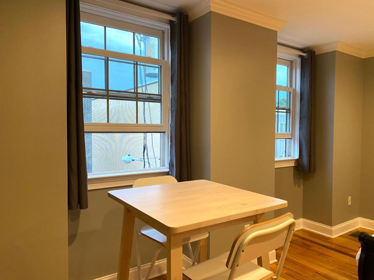 Alina & Fanny - Philadelphia 1212 Mt Vernon St מראה חיצוני תמונה